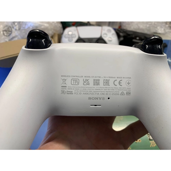 Bezprzewodowy Oryginalny Kontroler SONY PAD DualSense PS5 - Biały ODNOWIONY Klasa A-