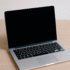 MacBook uruchamia się, ale brak obrazu